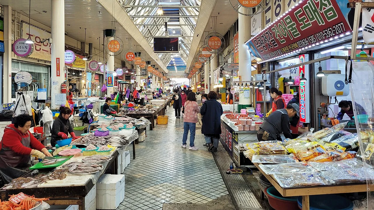 Inside Sokcho Central Market